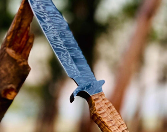 Handmade Damascus Steel Hunting Knife